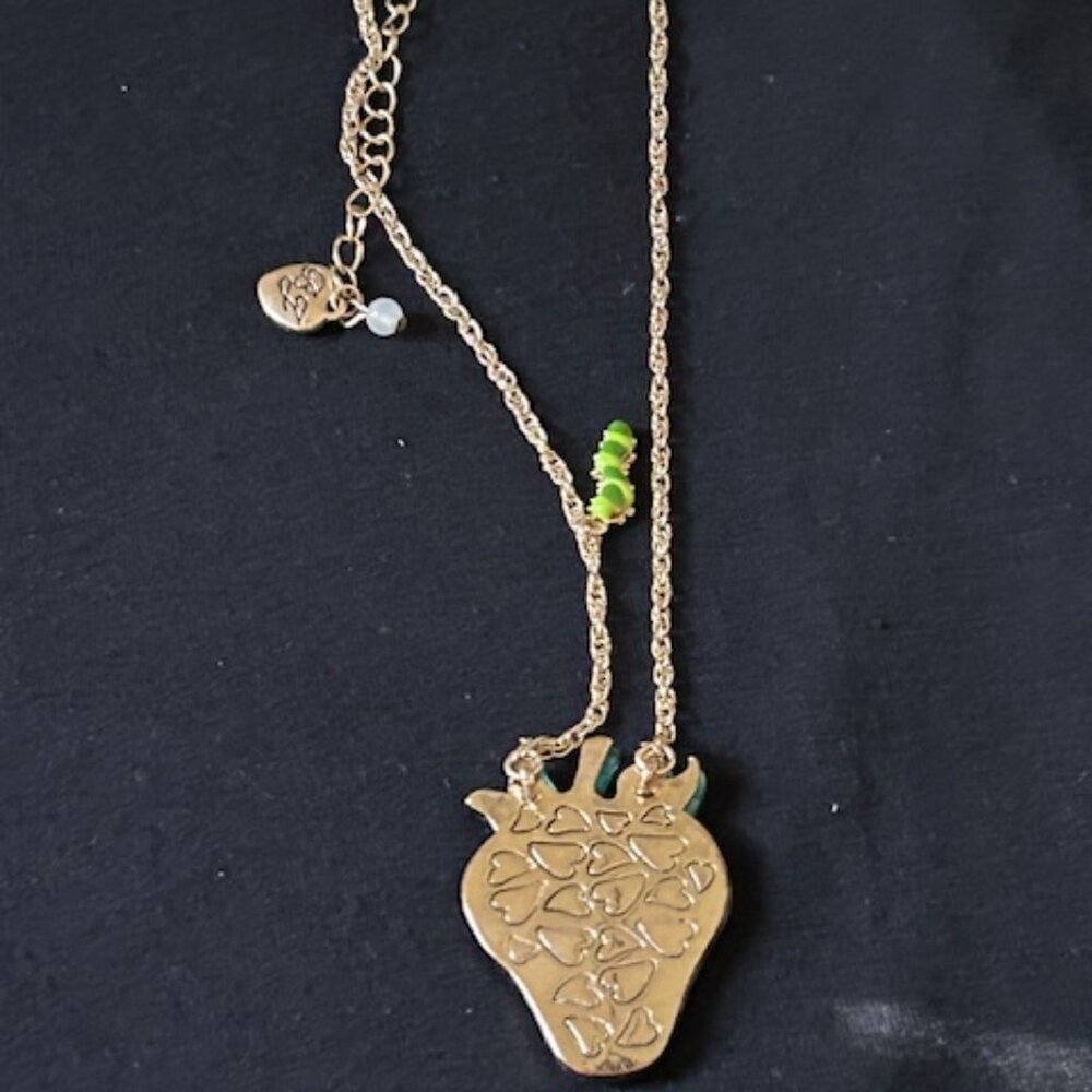 3 Betsey Johnson Nekclaces - Picture 7 of 8